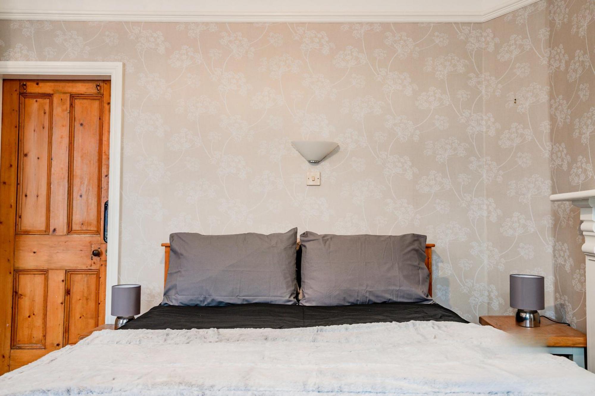 Guest Homes - Blackburn House Бридлингтън Екстериор снимка